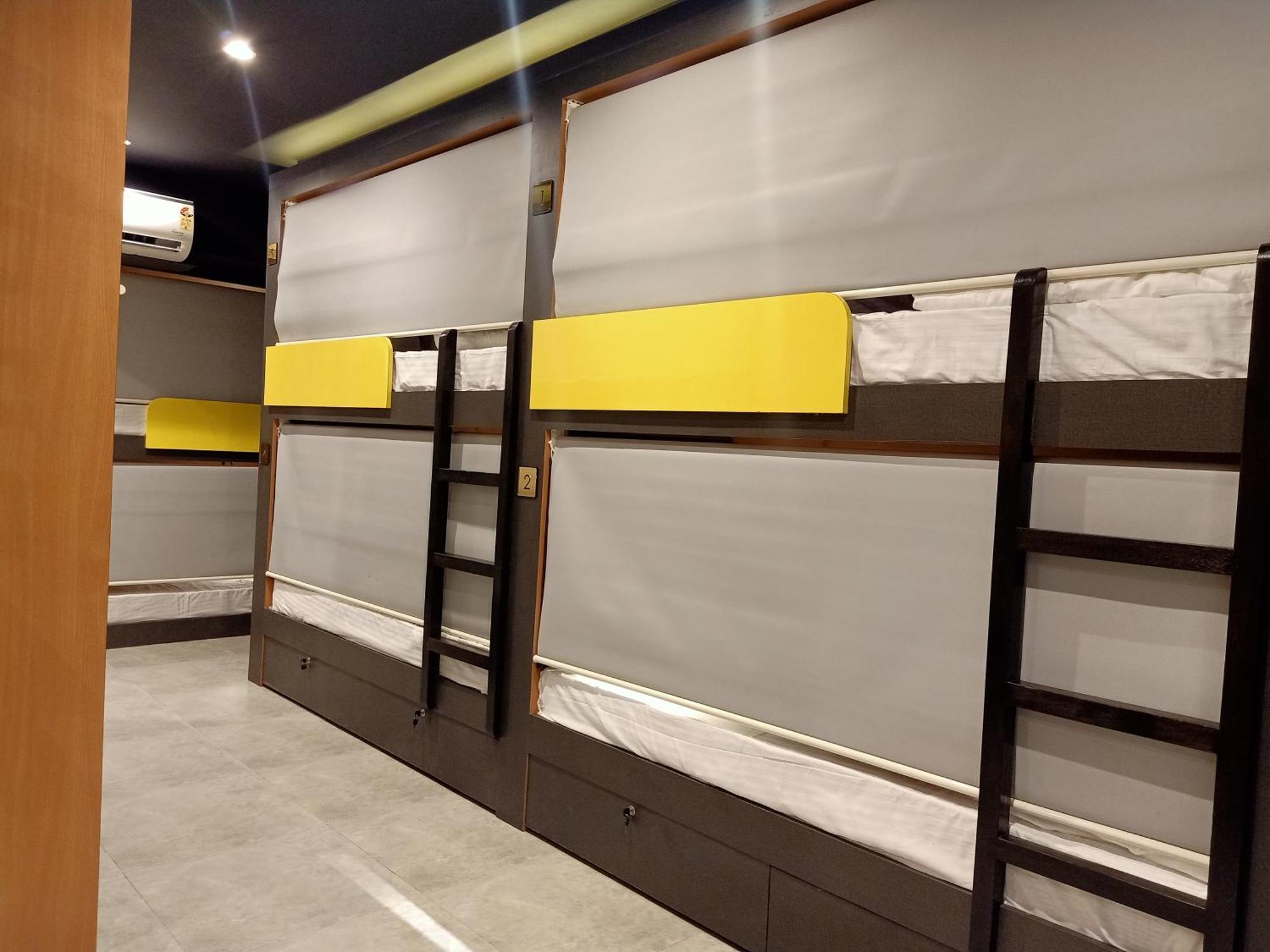 Stay Villa Hostel For Male And Female มุมไบ ภายนอก รูปภาพ