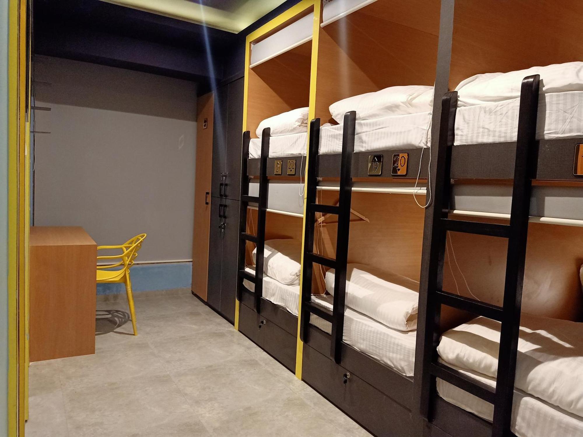 Stay Villa Hostel For Male And Female มุมไบ ภายนอก รูปภาพ