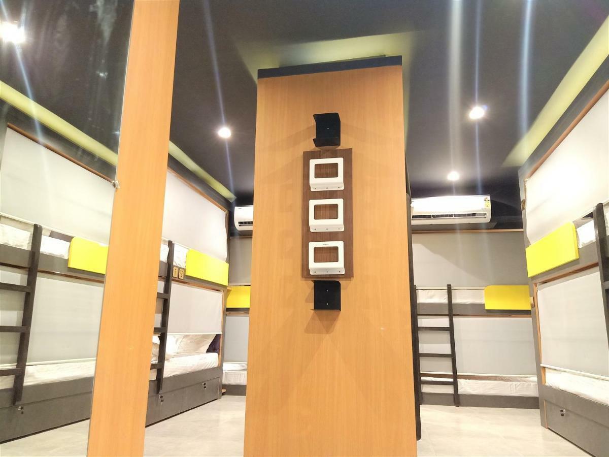 Stay Villa Hostel For Male And Female มุมไบ ภายนอก รูปภาพ