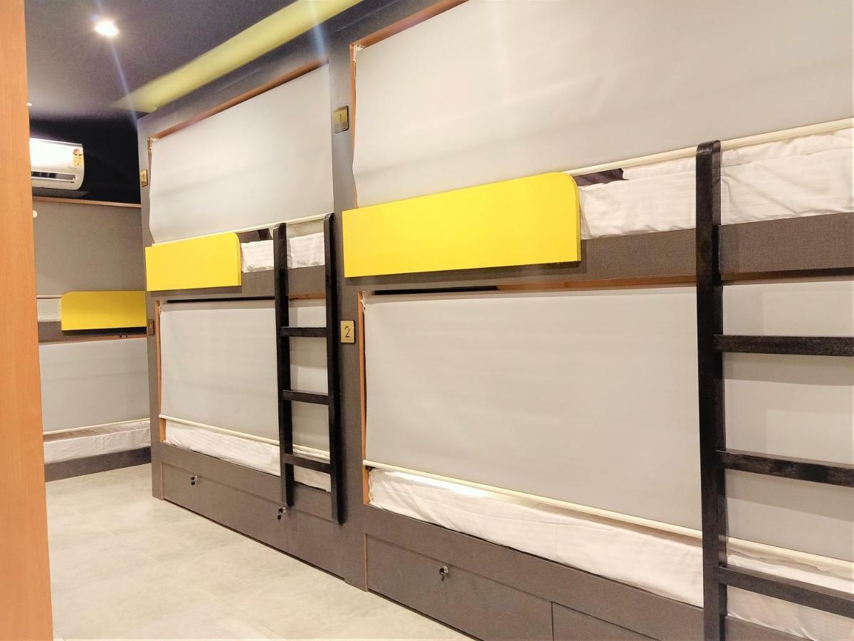 Stay Villa Hostel For Male And Female มุมไบ ภายนอก รูปภาพ