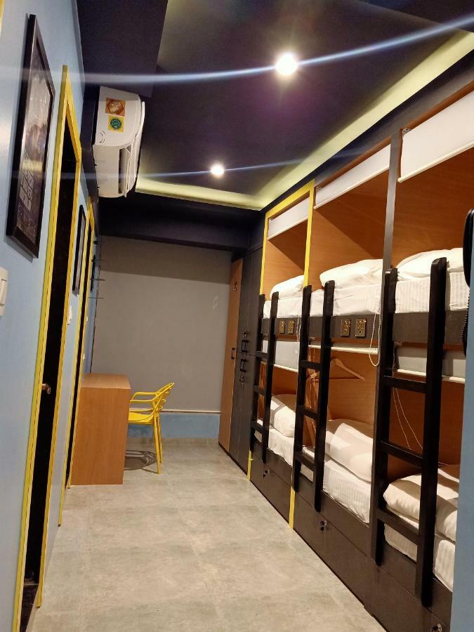 Stay Villa Hostel For Male And Female มุมไบ ภายนอก รูปภาพ